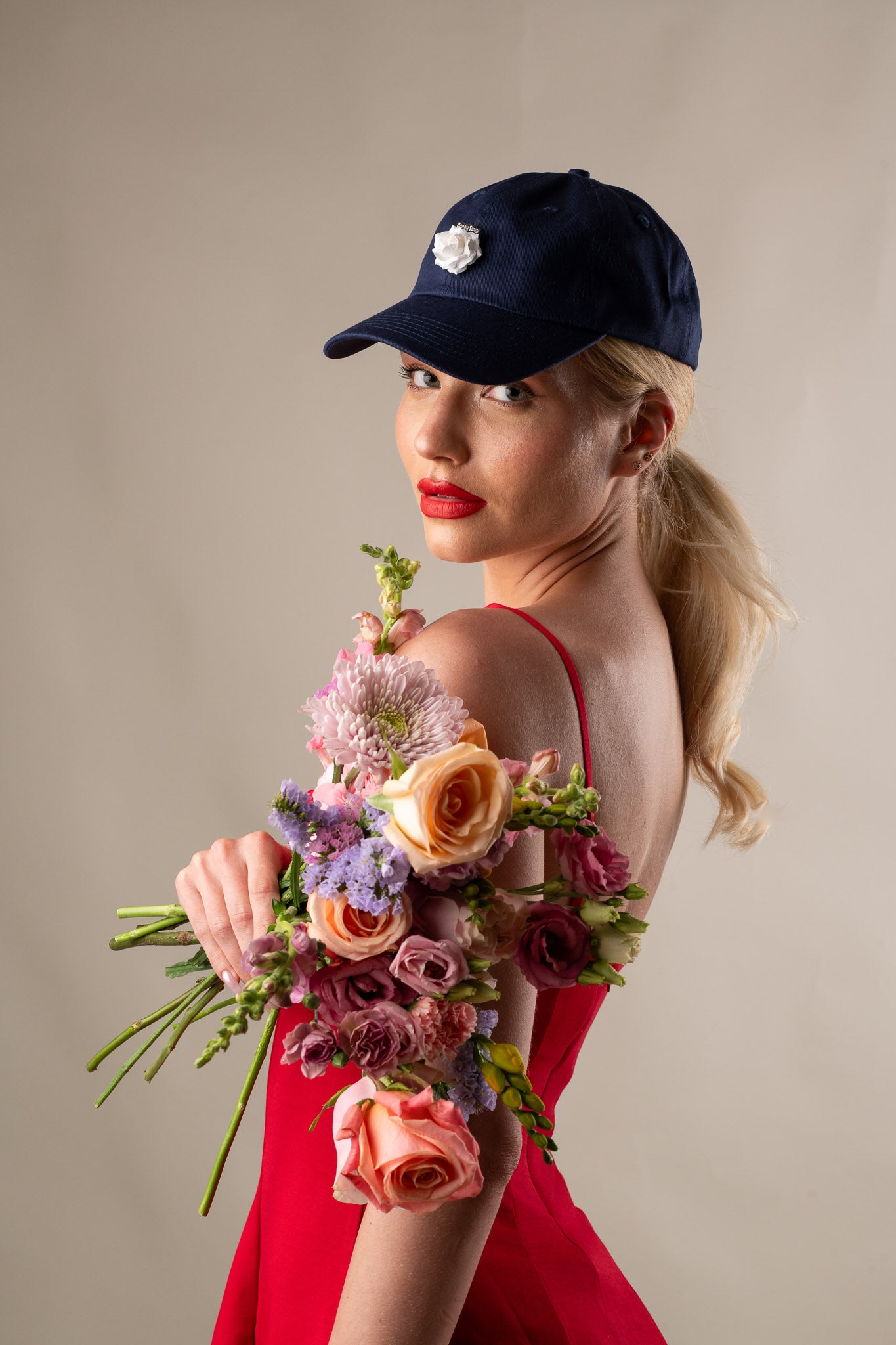 Bonny Rose White